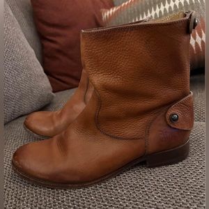 Frye Melissa Short Button Boot